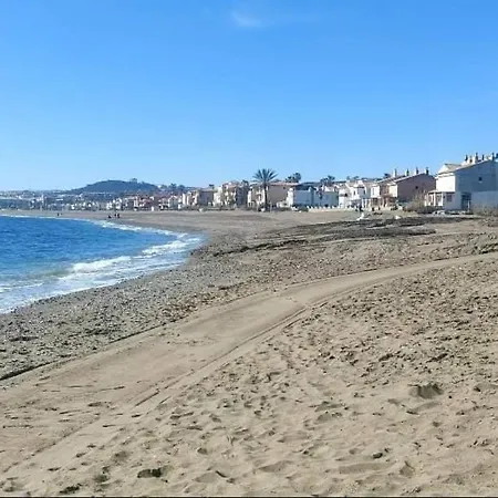 Frontline Apartment, La Perla De La Bahia, Bahia De - Estepona Casares