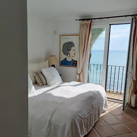 Frontline Apartment, La Perla De La Bahia, Bahia De - Estepona Διαμέρισμα *