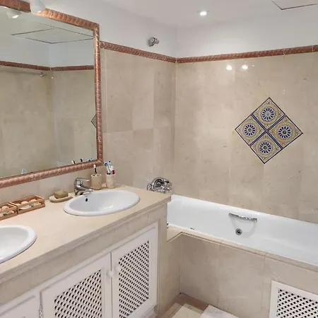 Frontline Apartment, La Perla De La Bahia, Bahia De - Estepona